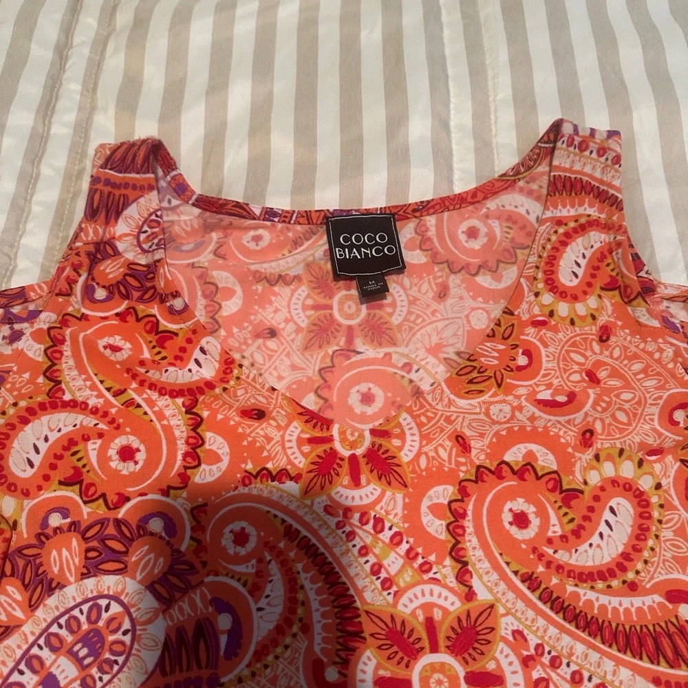 Coco Blanco Red Cold Shoulder Paisley Blouse Womens Size M - Picture 4 of 11